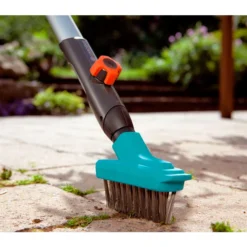 GARDENA Combisystem Fugenbürste M -Angebote Biohort Store 3924883 BildM 001 GardenaCombisystemFugenbuersteMFuerDenAussenbereichCsFugenbuersteM