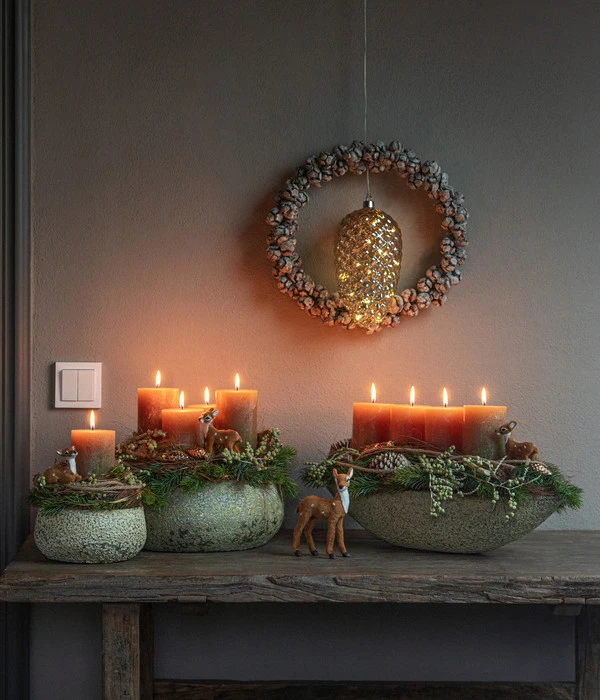 Adventsgesteck Ebony, Ca. Ø33/H26 Cm 4 Adventsgesteck Ebony, Ca. Ø33/H26 Cm – Bild 2