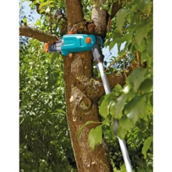 GARDENA Akku-Teleskop-Hochentaster TCS 20/18V P4A Set 13 GARDENA Akku-Teleskop-Hochentaster TCS 20/18V P4A Set -Angebote Biohort Store 6725873 WE MO 001 GardenaAkkuTeleskopHochentaster