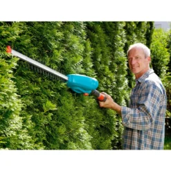 GARDENA Akku-Teleskop-Heckenschere THS 42/18V P4A Set -Angebote Biohort Store 6725899 WE MO 001 GARDENAAkkuTeleskopHeckenschereTHS4218VP4A 1